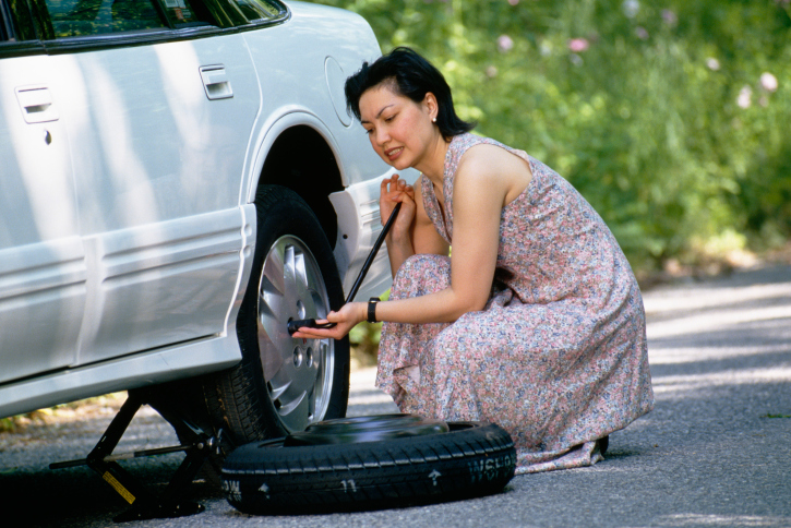 how to change a tire right on the road