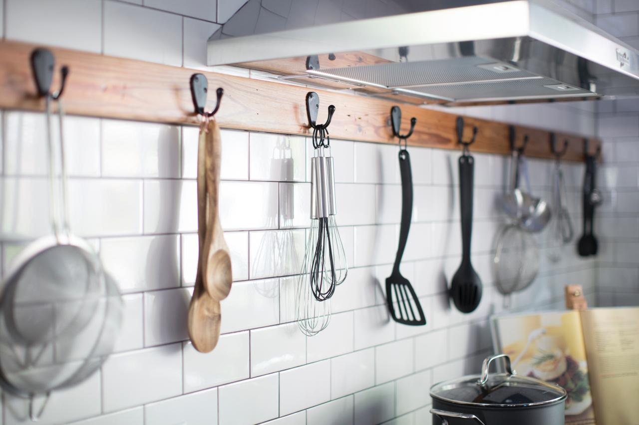 wall hooks for kitchen utensils