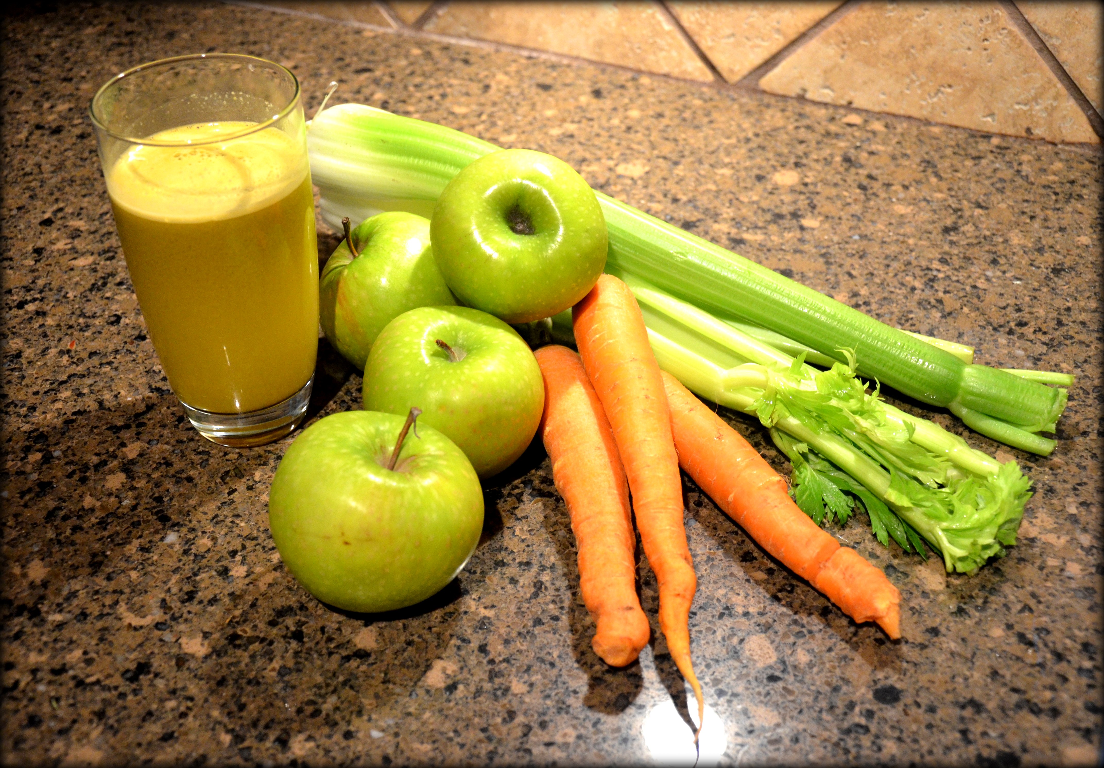 Detox juice recipes: poweful and easy | HireRush Blog